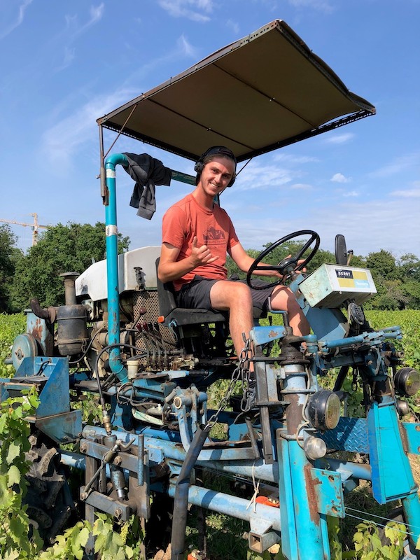 Photo Château Bonnet - Association Beaujol'art - dégustation de vin à bien boire en Beaujolais BBB