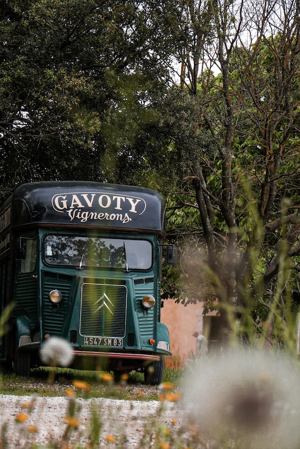 Photo Domaine Gavoty - invité de l'Association Beaujol'art - dégustation de vin à bien boire en Beaujolais BBB